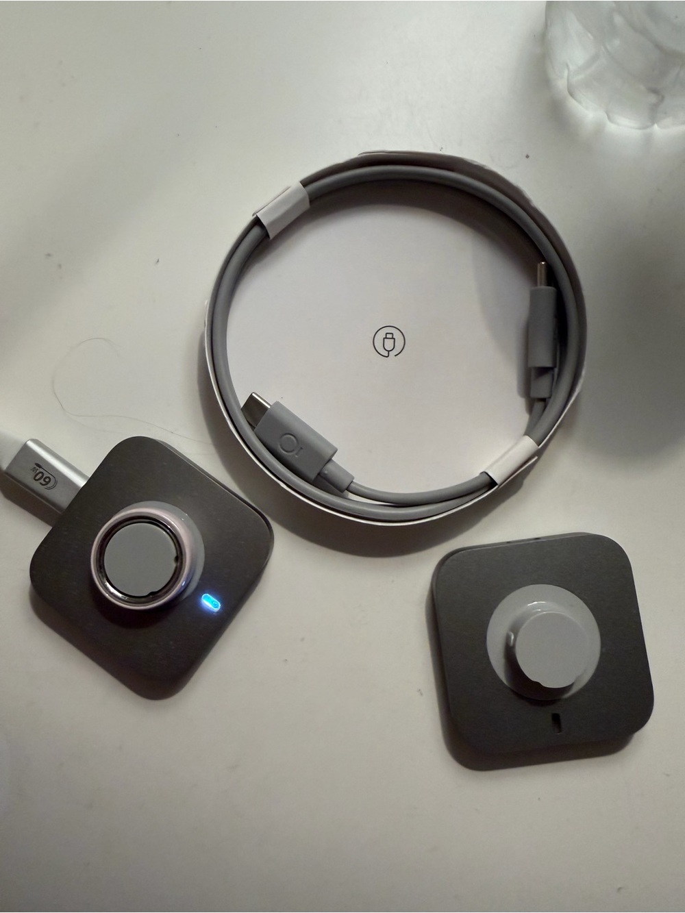 Oura Ring 4 ceramic in petal size 8